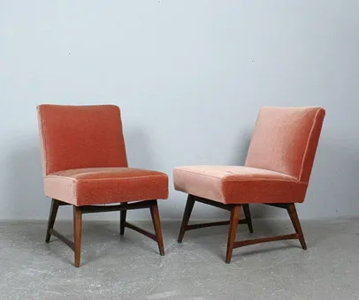 WALTER KNOLL. Knoll Antimott, paire de fauteuils des années 1950.