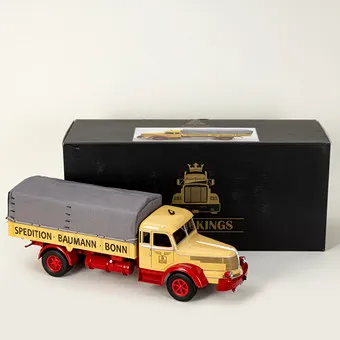 Road Kings, грузовик с тентом "Spedition Baumann" в оригинальной упаковке.