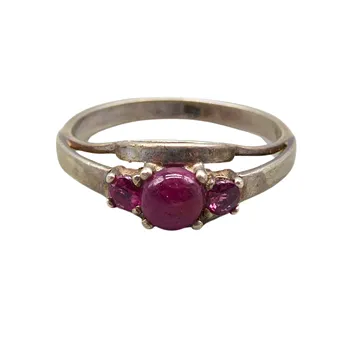 Trilogy ring in 925 silver with natural gemstones.
