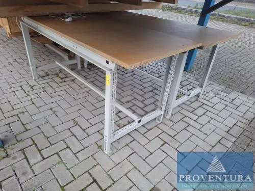 Tables de travail env. 160x80 cm réglables en hauteur, 2 pièces