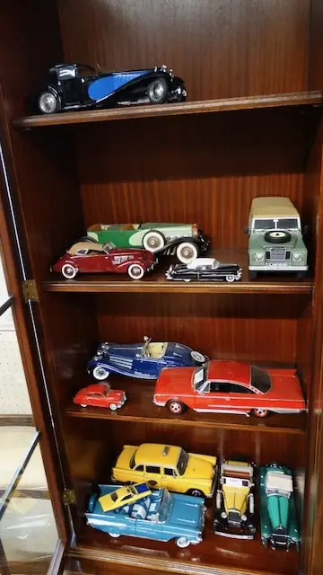 1 lot of model cars