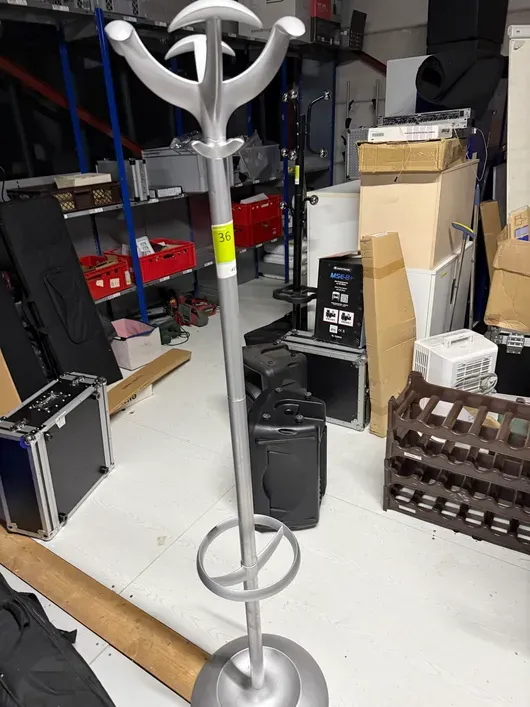 Standing coat rack