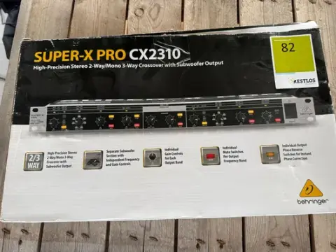 Behringer Super-X Pro CX2310