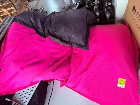 3x Square bean bags