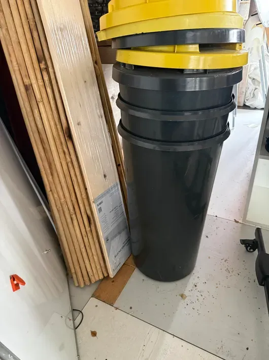 Poubelles / bacs de recyclage