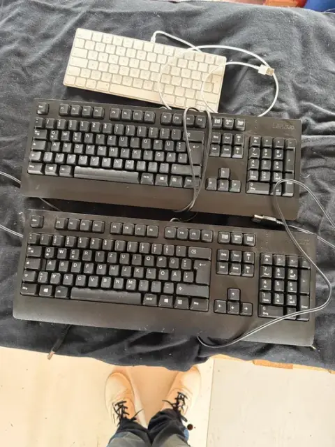 3 claviers