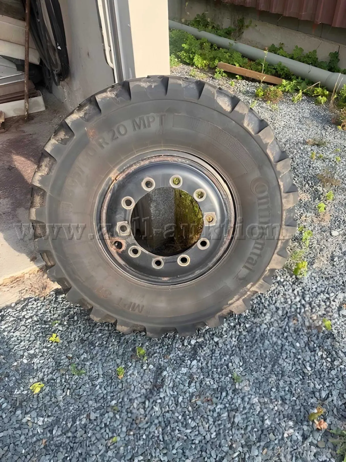 1 complete wheel set for Unimog 400