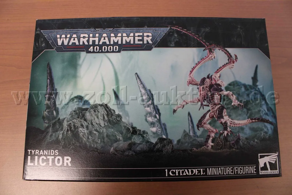 1 WARHAMMER 40 000 TYRANIDS LICTOR