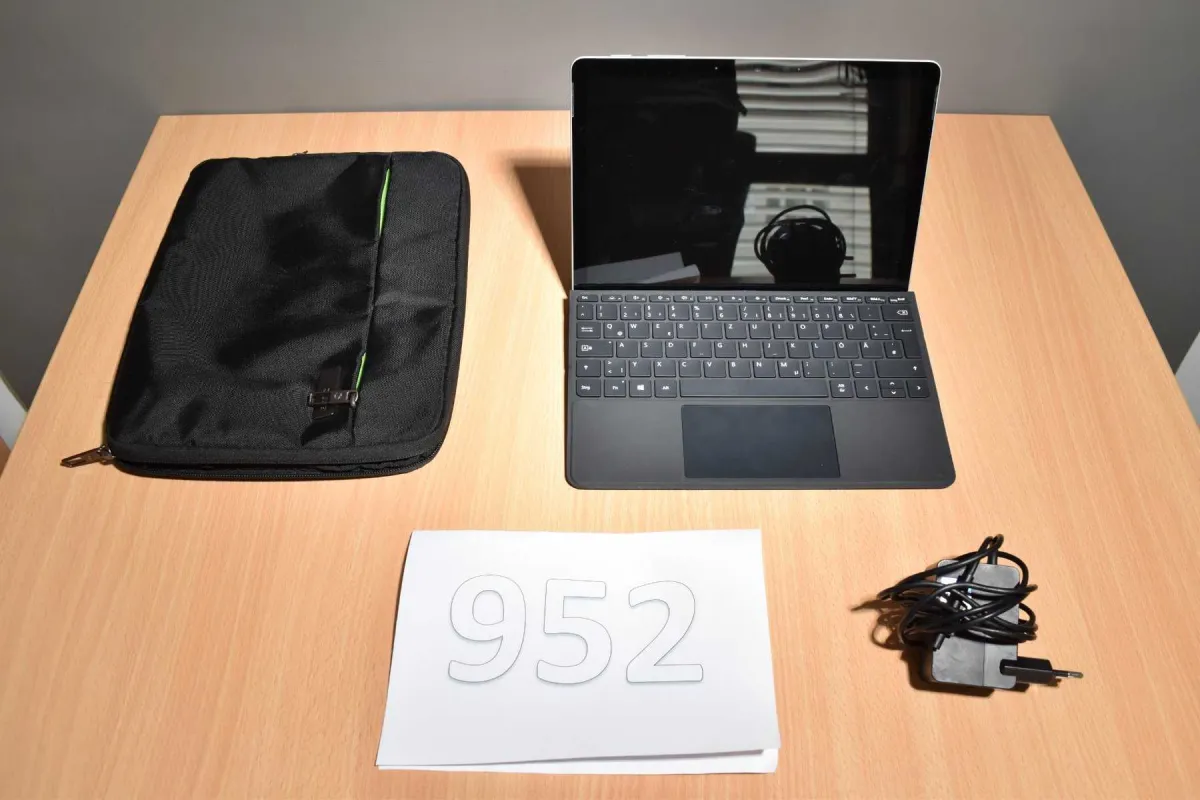 1 Microsoft Surface Go 2 (1926) 10,5 inch (26,7 cm)