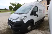 1 utilitaire marque Citroen