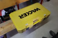 1 demoliční kladivo značky Wacker