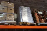 1 pallet with various rolls of protective fleece