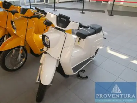 Skuter elektryczny SCHWALBE L1e