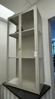 1 display cabinet with lighting