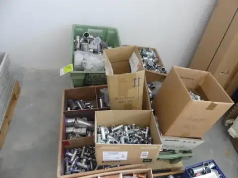 Duży zestaw różnych złączek zaciskowych