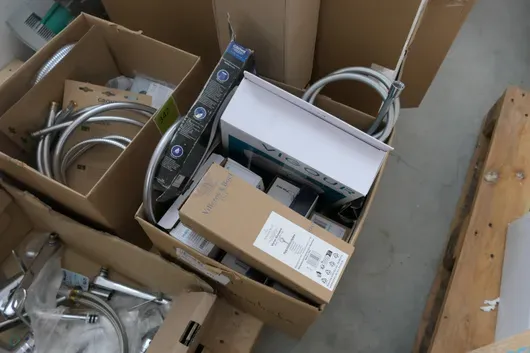Lot of fittings