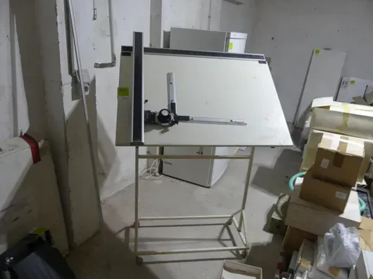 Drafting table