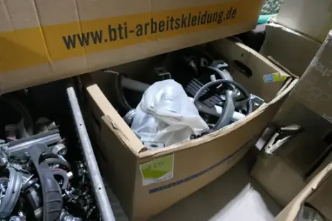 Lot of pipe clamps