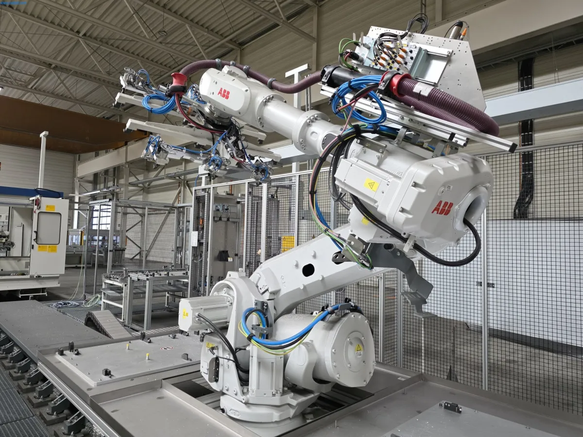 Robot industriel 6 axes ABB IRB 6700-150/3.20