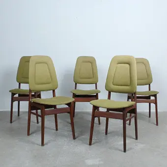 BRÖDERNA SÖRHEIM. Set of 5 chairs / dining chairs, teak, wool, 1960s, Norway.