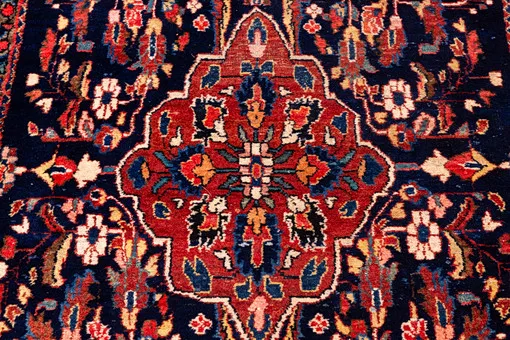 Rug, Sarough, Persia, 1st half 20th c., approx. 410x140 cm.
