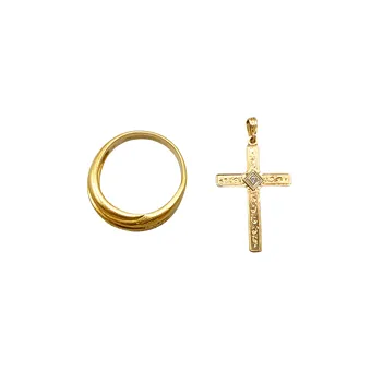Sieradenset van geelgoud bestaande uit een ring (750) en kruishanger (14K) met bezetting