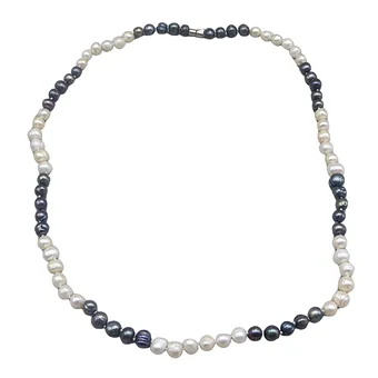 Two-tone cultured freshwater pearl necklace with cylinder clasp.