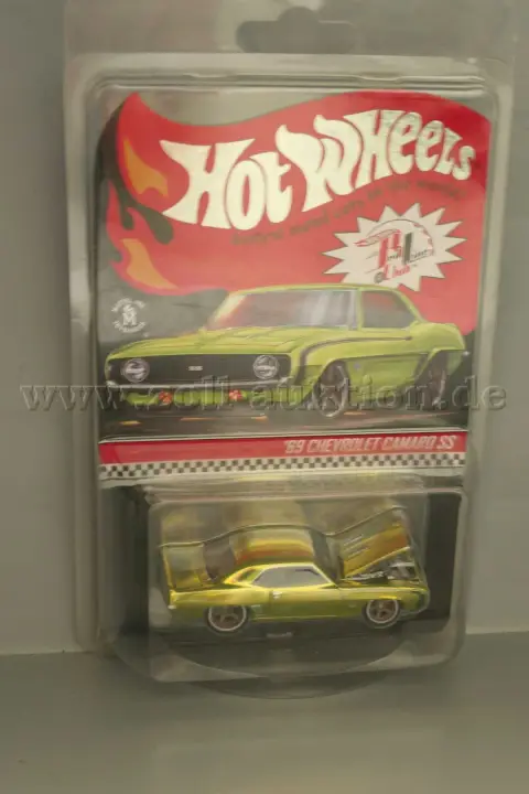 1 model samochodu Hot Wheels ´69 Chevrolet Camaro SS 2021 RLC 1:64