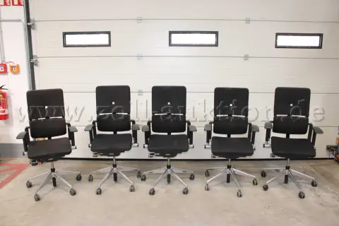 5 chaises de bureau pivotantes Steelcase, modèle Please, d'occasion