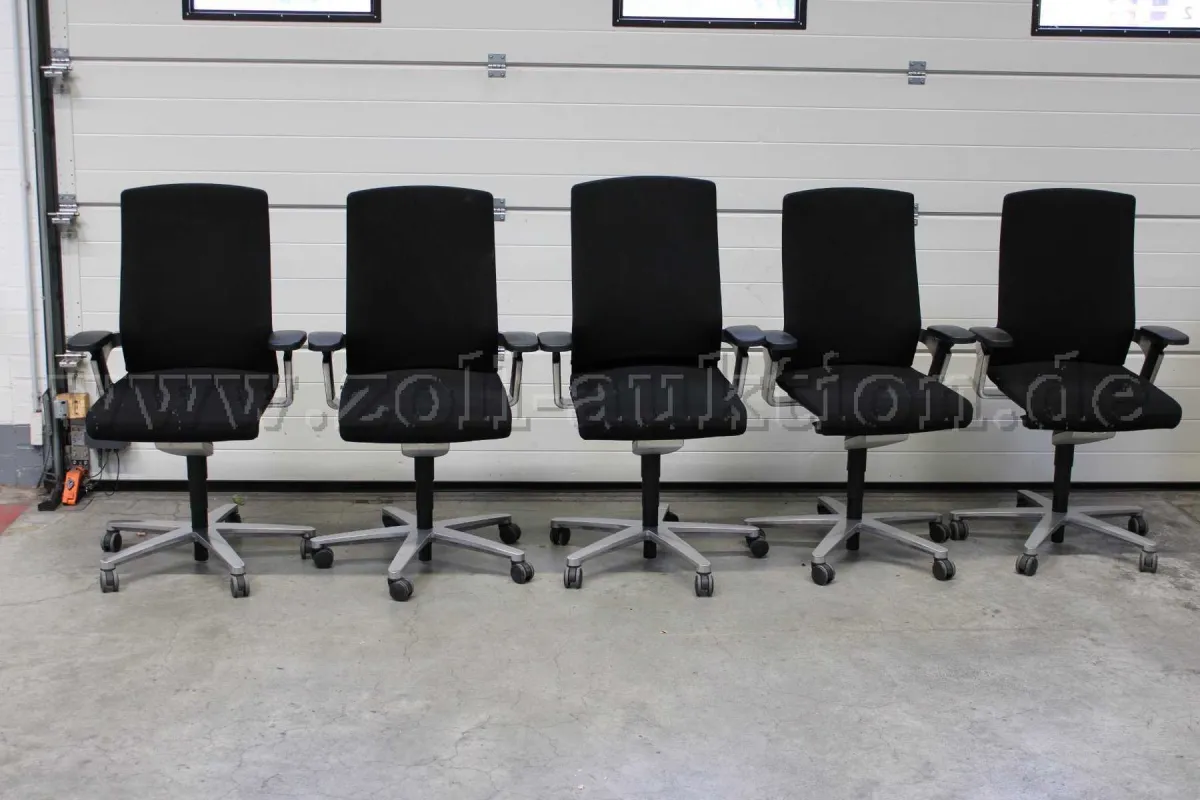 5 Wilkhahn bureaustoelen, model ON, stof, zwart, gebruikt