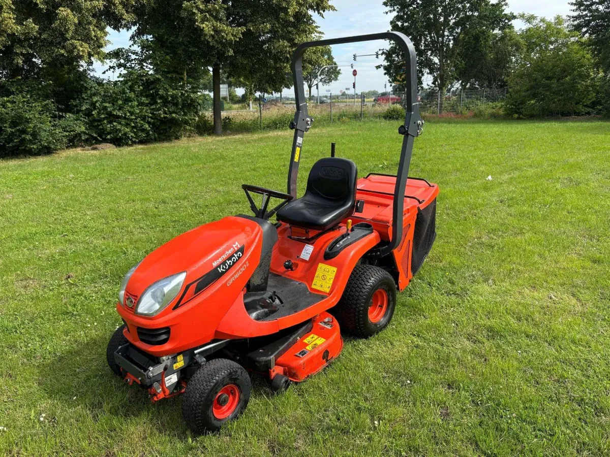 1 traktorek Kubota GR 1600-II kosiarka samojezdna