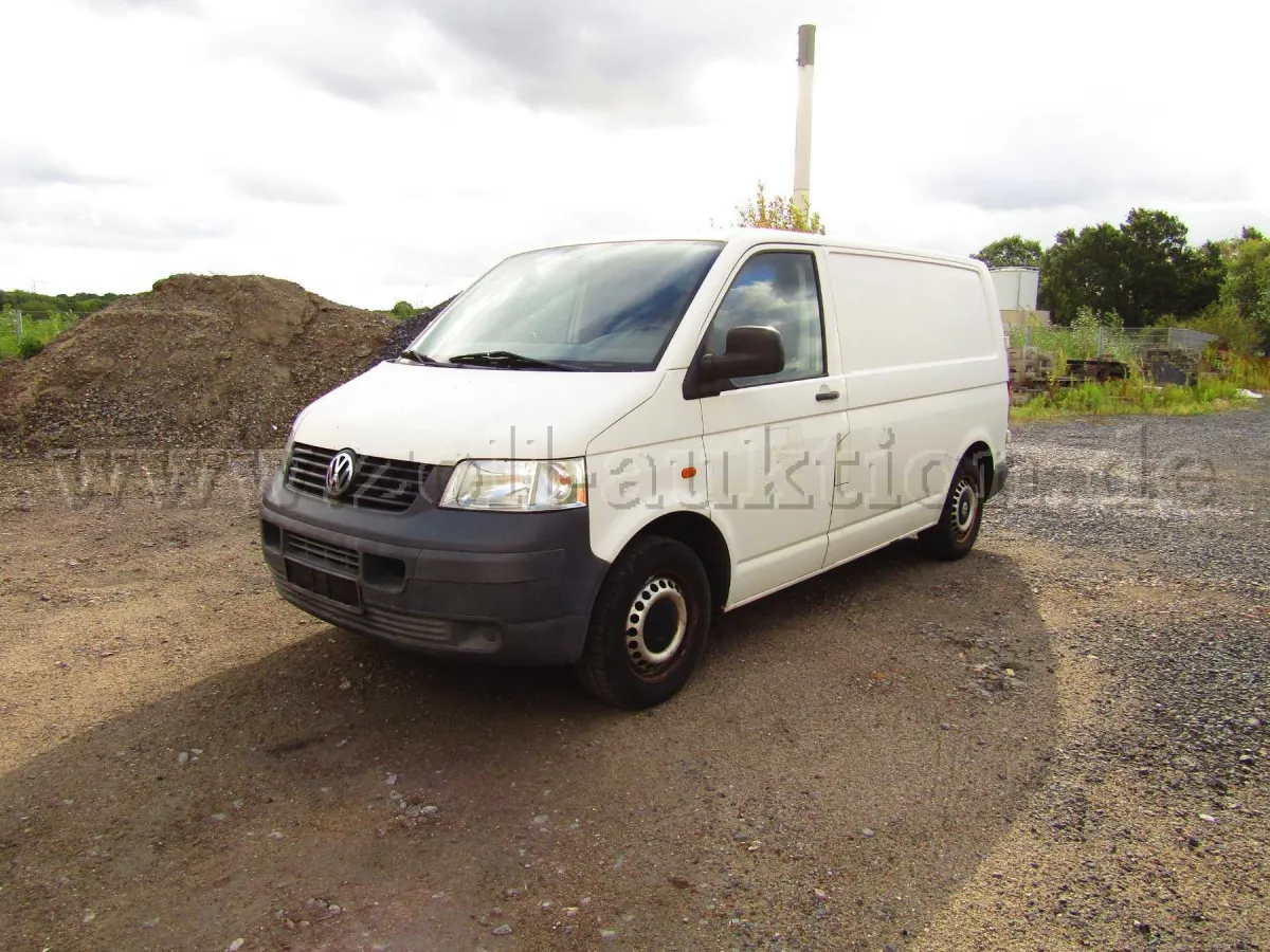 1 Volkswagen Transporter T5 1.9l 75kw