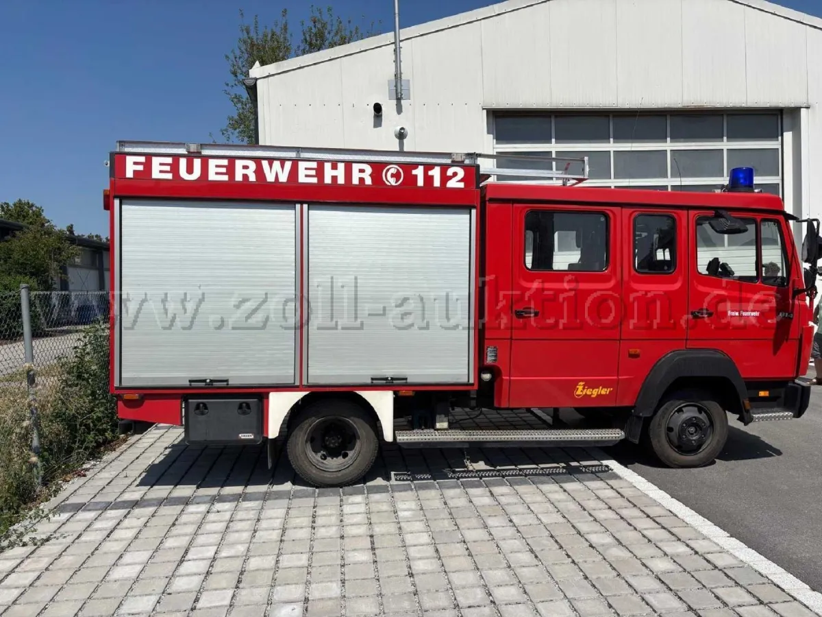 1 пожарный автомобиль LF 8, тип 814 F, Mercedes-Benz