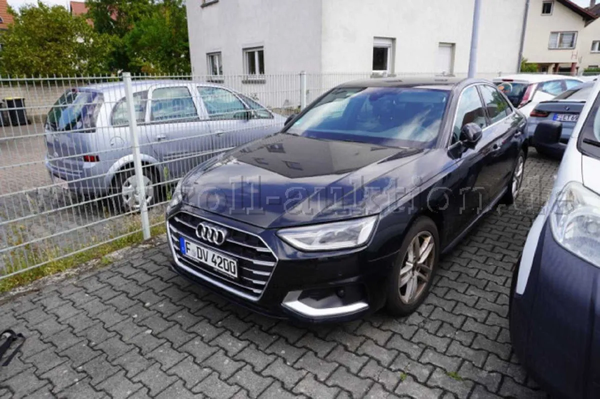1 Audi A4 35 TDI S tronic advanced