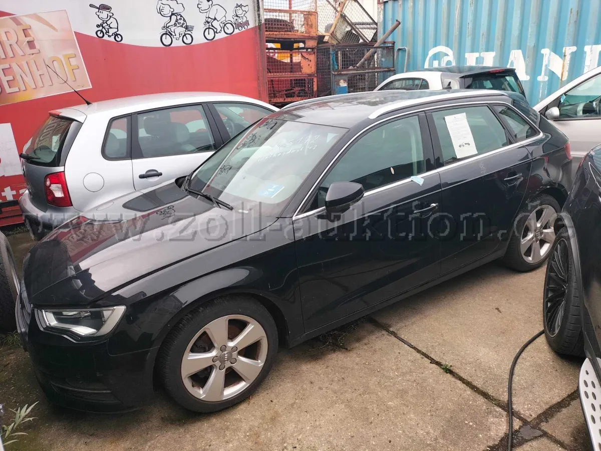 1 Audi, A3 Sportback, zwart