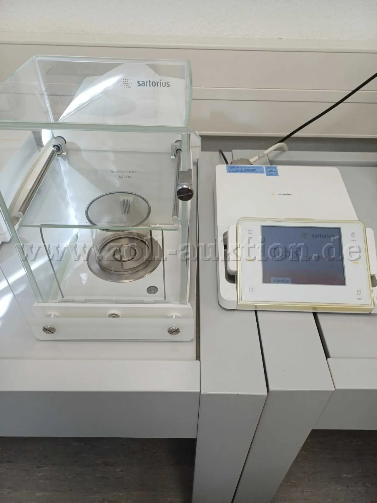 1 Mass comparator Sartorius Model: Cubis MCM 36