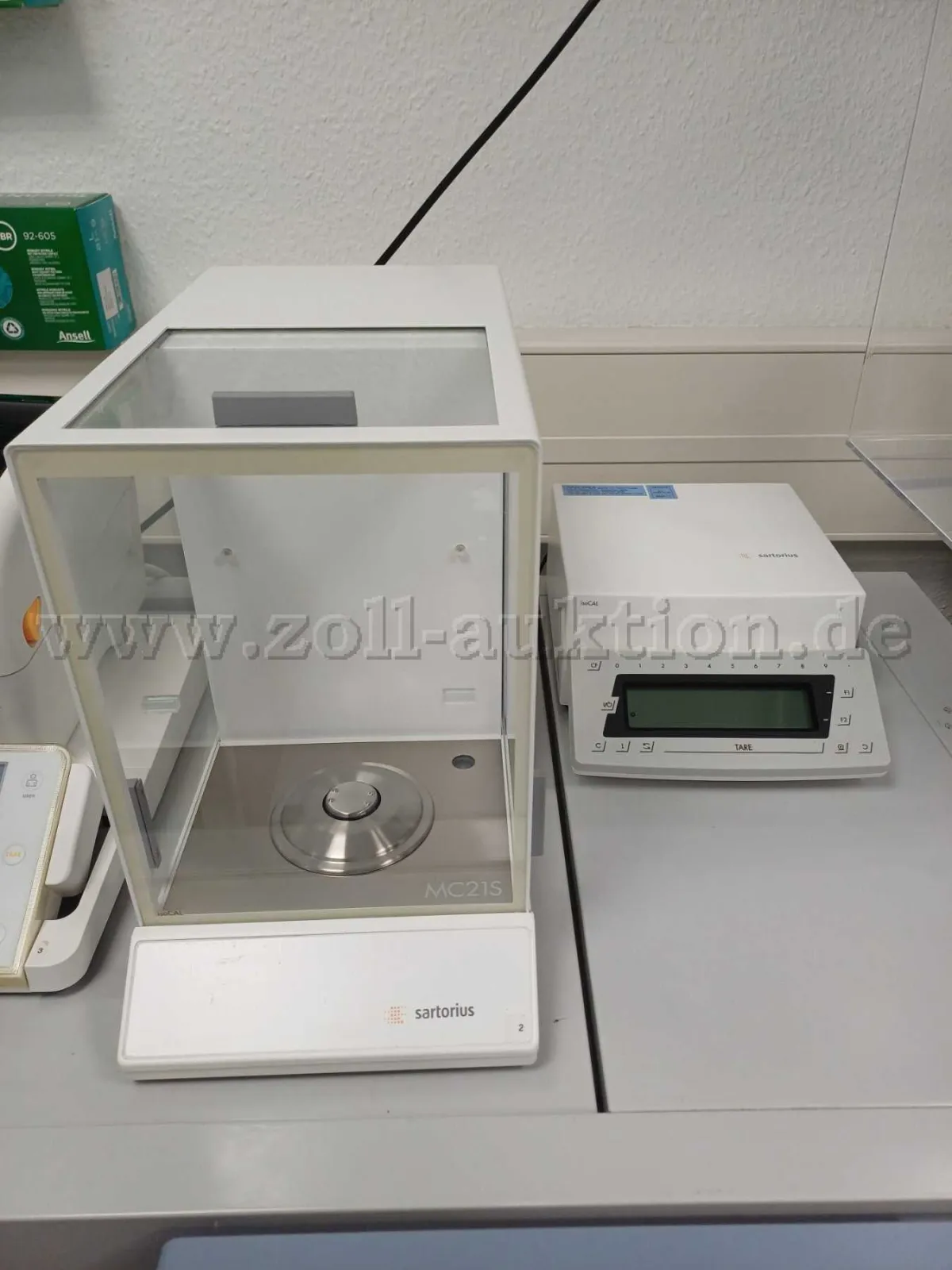 1 Electric microbalance MC 21 Sartorius