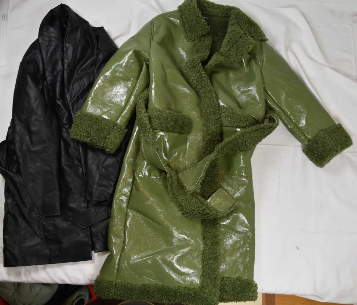 1 mantel "Asos Design" & 1 jas "Cotton:On" maat S & 34