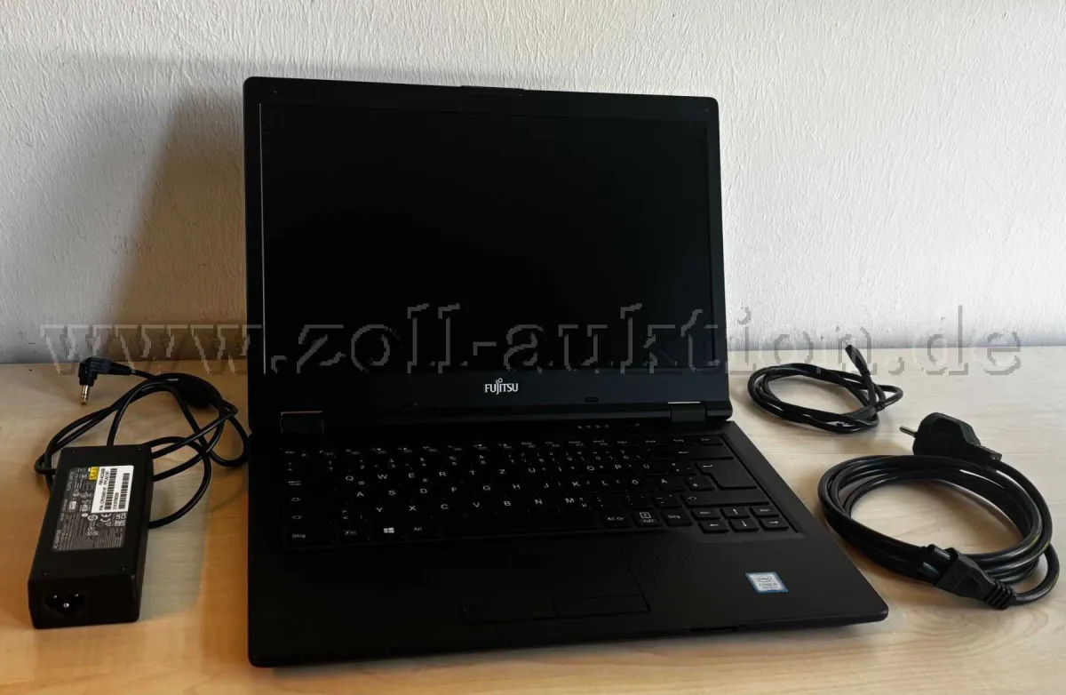 1 Fujitsu Lifebook E549 (14 Zoll) inklusive Dockingstation