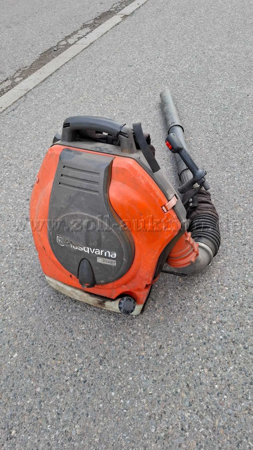 1 Dmuchawa do liści Husqarna 356BT plecakowa
