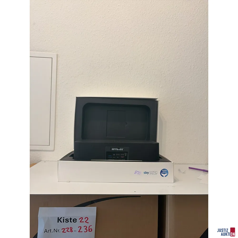 Sky Soundbox (model SB100)