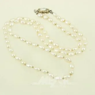 Collier de perles de culture avec fermoir en or 585