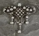Brooch – 585 yellow gold/silver, approx. 17.5 g total, openwork with numerous old-cut diamonds, W= approx. 5.3 cm, circa 1900