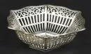Coupelle décorative – argent 800, env. 94 g, paroi avec décor ajouré, corps hexagonal, H= 4 cm, D= 13,5 cm ;