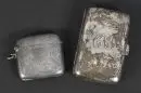 Étui à cigarettes et étui à allumettes – argent 925, env. 92 g, boîte à allumettes avec décor gravé, L= 4,5/8 cm, poinçon : Birmingham 1904/05