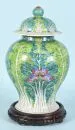 Deckelvase – Porzellan, handbemalt, umlaufend florale Verzierungen mit Käfern und Schmetterlingen, Balusterkorpus, H= 39 cm, rote…