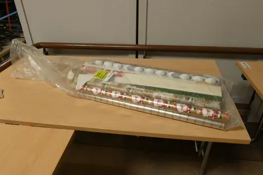 Konvolut Geschenkpapier (Reste)