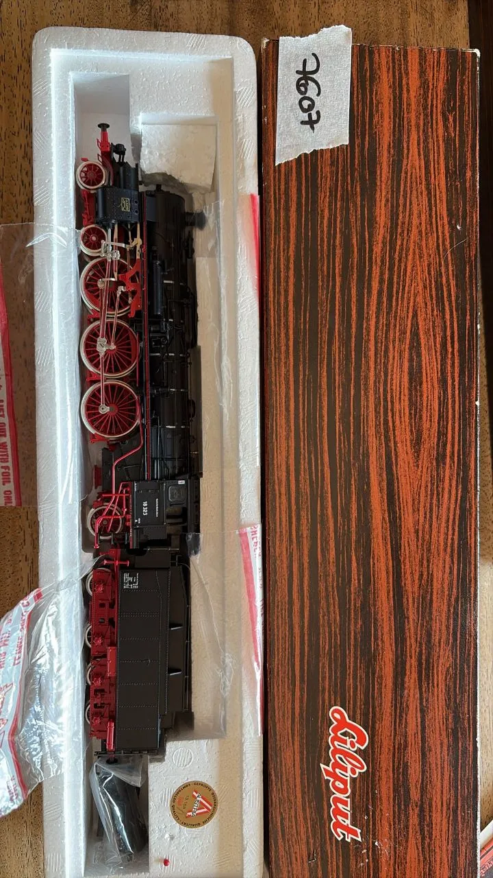 Dampflokomotive (Liliput)