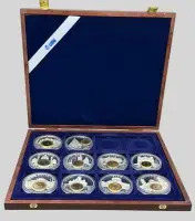10x duże medale "Das Geld Europas" w drewnianym pudełku, wszystkie boxed, śr. ok. 5,3 cm każdy, Ni/Cu posrebrzane