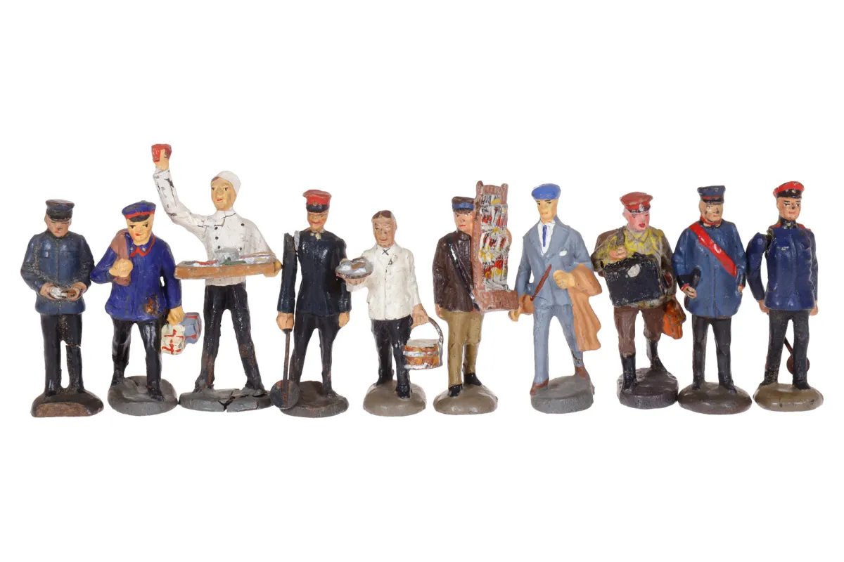 10 Elastolin stationsfiguren